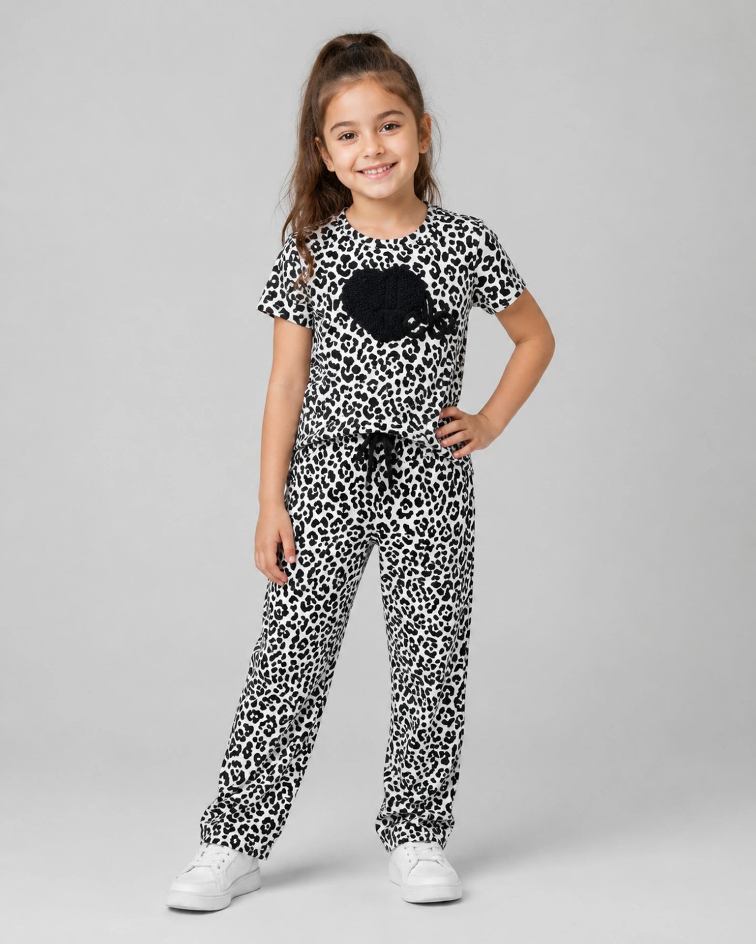 Urban Jipsy Girls Casual T-shirt Trouser (Black, Pack of 1)